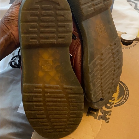 Used kids Dr. Martens. - Picture 5 of 6